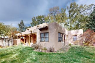 Theodora Charmer - Taos - 6