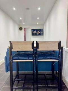 Riverside Stay with Parking in SE Ldn - Thamesmead - 4