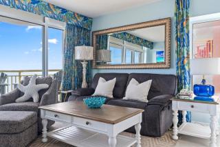 Beautifully Renovated Oceanfront 2 BR Condo with Oversized Balcony! Bay Watch 509 - Myrtle Beach - 9