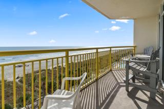 Beautifully Renovated Oceanfront 2 BR Condo with Oversized Balcony! Bay Watch 509 - Myrtle Beach - 5