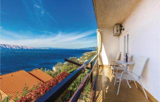 3 Bedroom Beautiful Apartment In Senj - Senj - 9