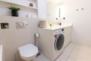 Chic & Central New Town Apartment by Subway - Praga - 1