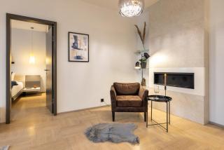 Chic & Central New Town Apartment by Subway - Praga - 7