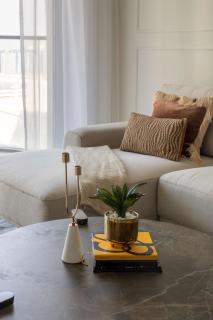 Frank Porter - Marina Vista 2 - Dubai - 5