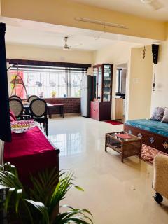 Chic & Cosy Two Bedroom Apartment near Airport - kolkata - 9