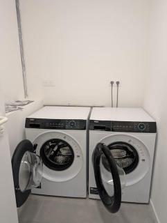 Appartement moderne avec terrasse et vue panoramique - 9