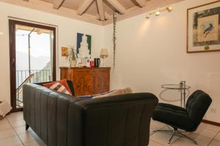 Bright studio with panoramic view of Valle Verzasc - 3