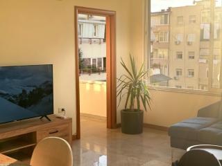Next to Blloku 2-BDR Spacious Apartment - Tirana - 7