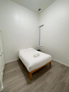 Charming Shared Condo in Prime Chicago Location, 1 Bedroom and 1 Bathroom - Chicago - 2