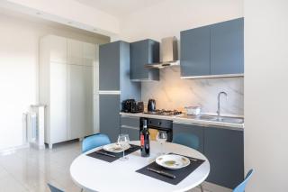Dreams Little Apartment - M5 Station - Near Center - Milan - 9