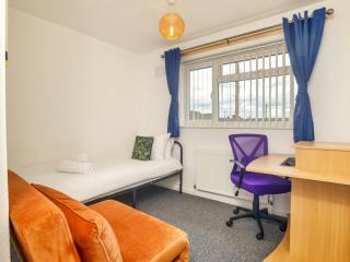 Pass the Keys Dog-Friendly Haven Parking Prime Location - Lincoln - 6