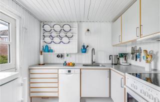 Two-Bedroom Holiday Home In Nexo - 6