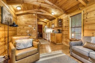 Cozy Little Cabin With Fireplace And Hot Tub!! - 5