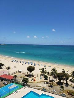 Steps from Foxwoods and Beach Front Bliss- 24hrs of Food and Fun - San Juan - 0