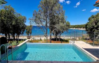 Luxury Beach Villas Porto Bus - Pula - 3