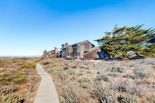 Rita's-by-the-Sea - Moss Landing - 4