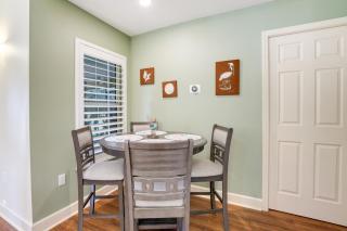 Pet-Friendly Fort Pierce Home w/ Screened Porch! - 5