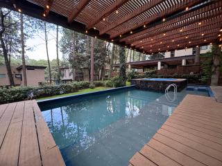 Casa de descanso con alberca propia y jacuzzi - Valle de Bravo - 0