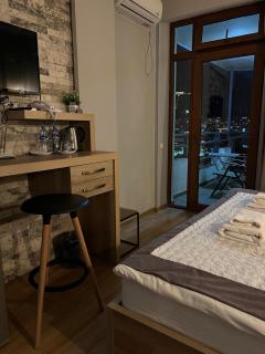 Hotel Livin - Tbilisi - 8