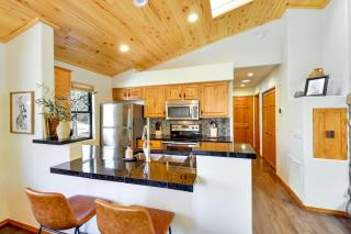 Large Yard, Patio and Gas Grill Show Low Cabin - 3