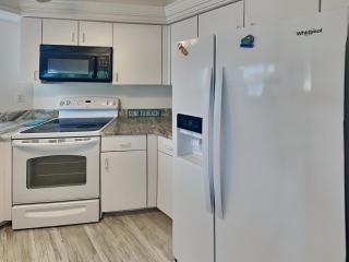 Ocean Harbor 104A - Fort Myers Beach - 2