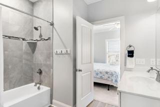 Blue Diamond by Pier 42 Vacations - Holden Beach - 8