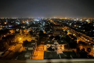 Self Check-in Smart Home 1 BHK Apt With Terrace in DHA 5 - Lahore - 5