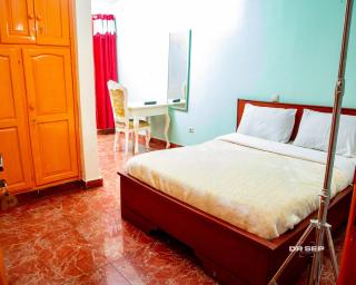 CERGY PONTOISE Hôtel Bafoussam - 8