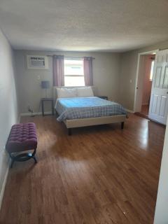 Spacious cozy 3 bedroom waterfront house at port Richey - 2