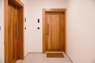 Luxury Studio Apt - 10 mins from Airport with Wifi, Swimming Pool, Full Service in Accra - 4