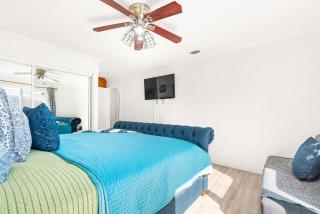 Gated 6beds 2garage home near Disney other LA attraction - 1