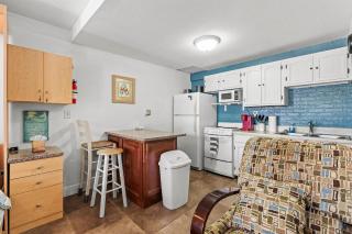 Poolside Oasis - New Smyrna Beach - 4