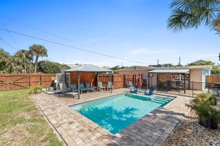 Poolside Oasis - New Smyrna Beach - 2