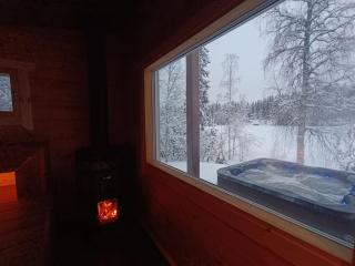 Mökki ulkoporealtaalla - Uurainen - 6