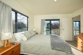 Handy Location, Ocean & Mountain Views, Spacious Yard - KK46451 - 5