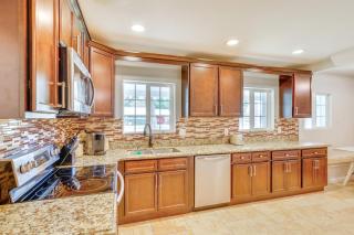 8 Mi to Dtwn Pet-Friendly Phoenix Home! - 1