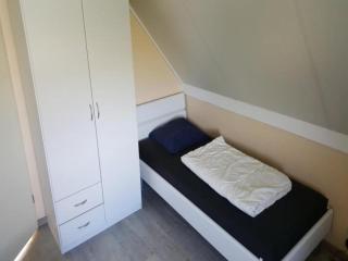 Comfy bungalow with terrace - Breskens - 2