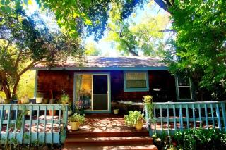 Secret Oasis in Sacramento! - Sacramento - 7