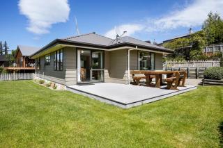 Alpine Peek - Hanmer Springs Holiday Home - Hanmer Springs - 0