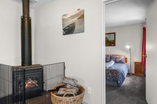 Alpine Peek - Hanmer Springs Holiday Home - Hanmer Springs - 3