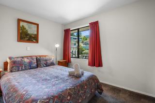 Alpine Peek - Hanmer Springs Holiday Home - 2