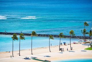 1519 Ilikai Collection 9 Beachfront Resort recently upgraded - 4