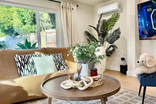 Jies choice Contemporary Elegance in Altadena - 9