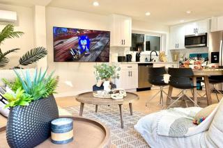 Jies choice Contemporary Elegance in Altadena - 5