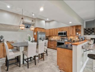 Summer Getaway with Pool and Nearby Attractions - Cobourg - 6