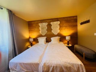 Chalet Crystal by Carlon Luxury Rentals - Guchan - 2
