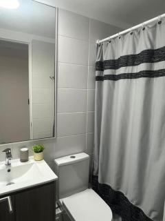 Exclusivo Departamento con Vista Panorámica al Mar a Solo 50 Metros de la Playa - La Serena - 4
