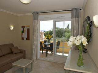 Neat apartment with dishwasher - Callian - 2