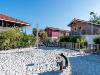 Holiday home near lake in sunny Les Landes - Parentis-en-Born - 1