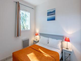 Holiday home near lake in sunny Les Landes - Parentis-en-Born - 4